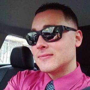 Meet your Posher, Rene